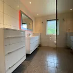 Med Jacuzzi Og Nydelig Utsikt Βίλα *